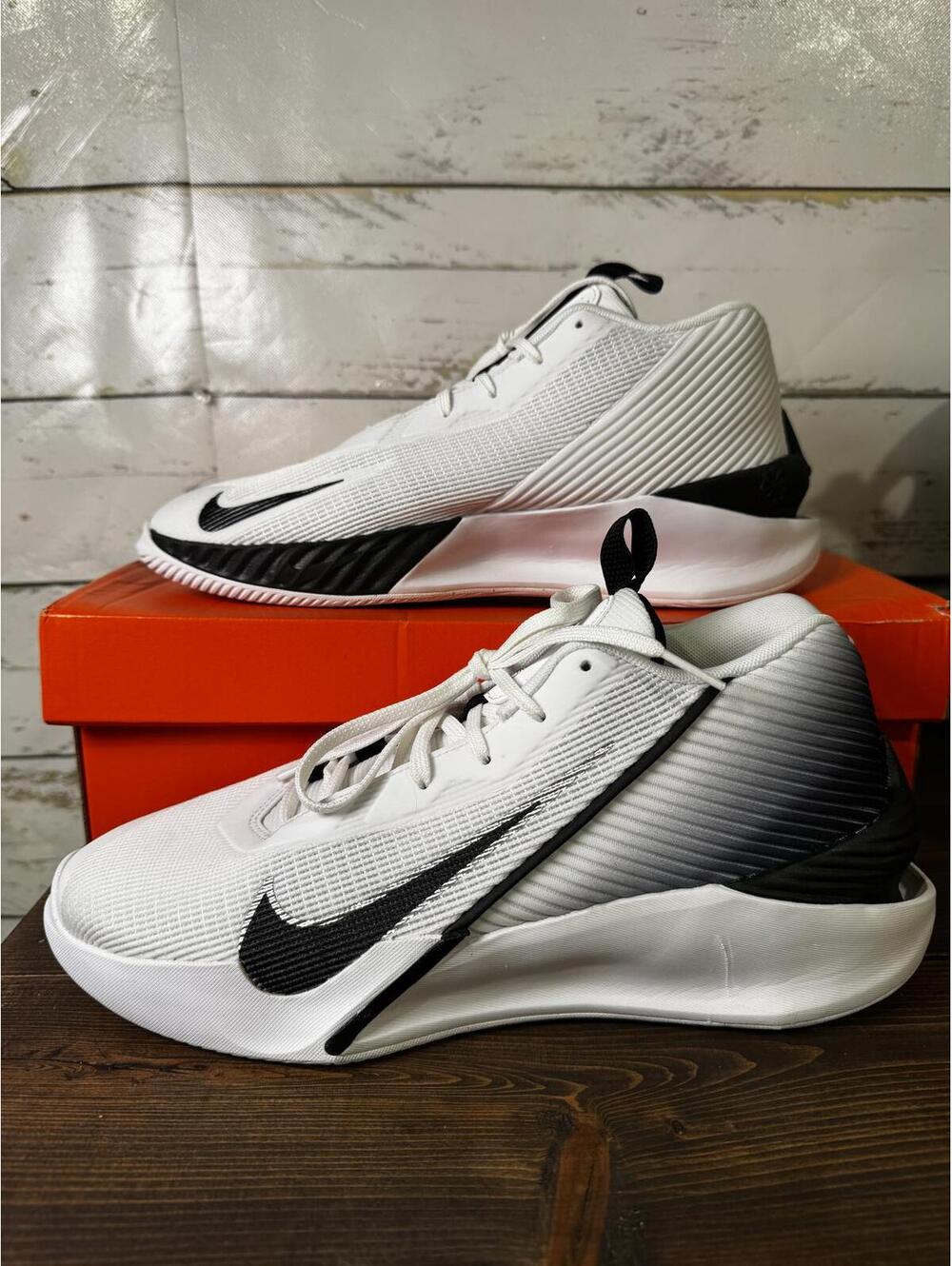 Nike Men's G.T. Jump Academy Basketball Shoes Size 9.5 IOB